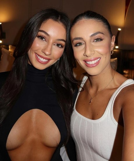 Phoebe Chakar model naked galleries