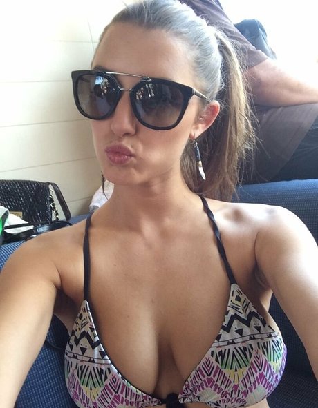 Alyssa Arce star porn photos