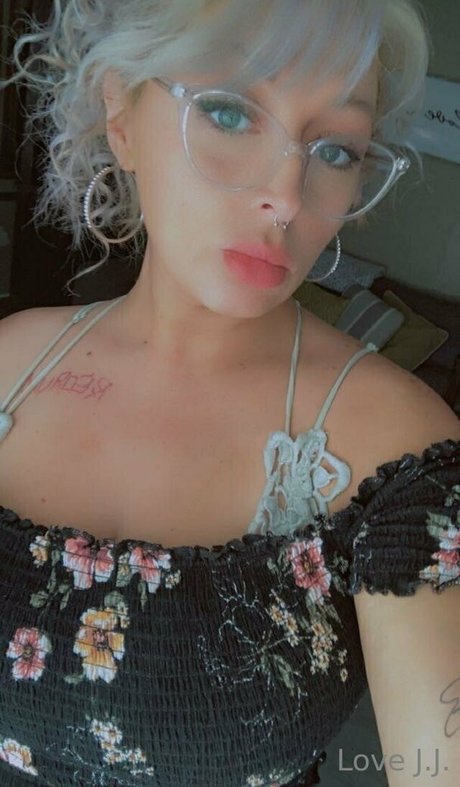 porcelainprincess90 art star photo