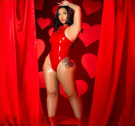 trans dominatrix onlyfans sexy pictures