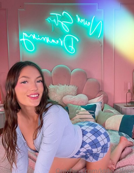 ktdavi3free pretty pornstar picture