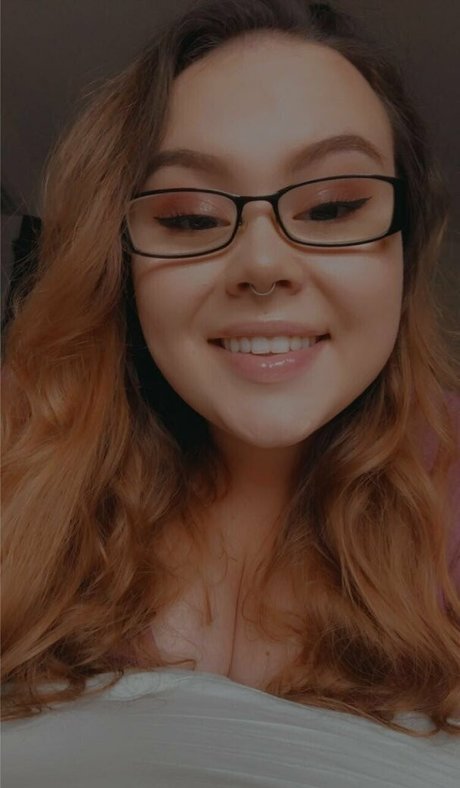 bratty britt420 star exclusive pictures