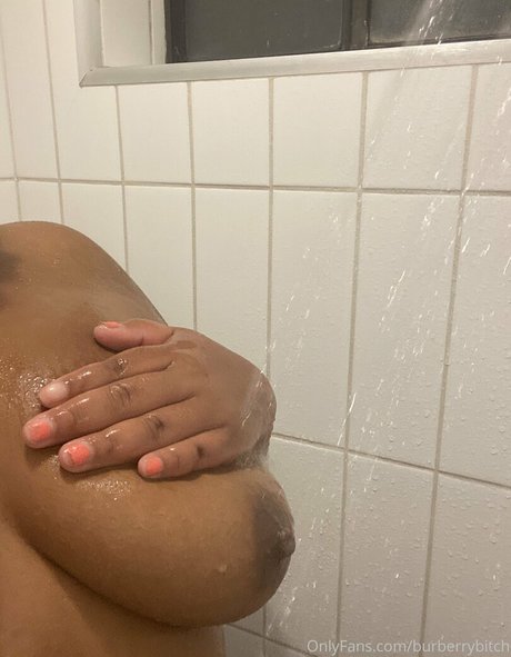 burberrybitch pornstar exclusive image