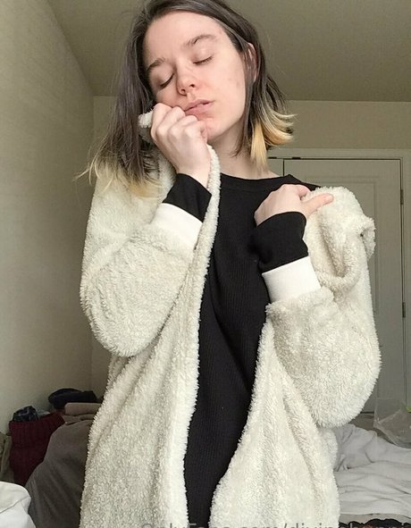 divinebunni exclusive star images