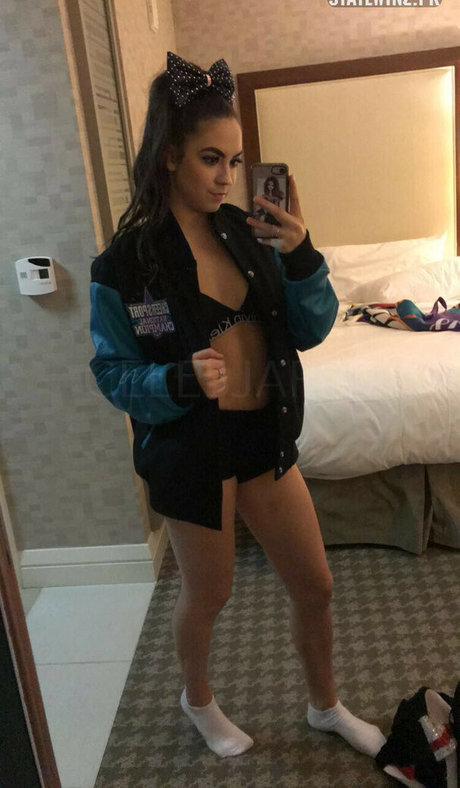 Taylor Johnson Cheer art star picture