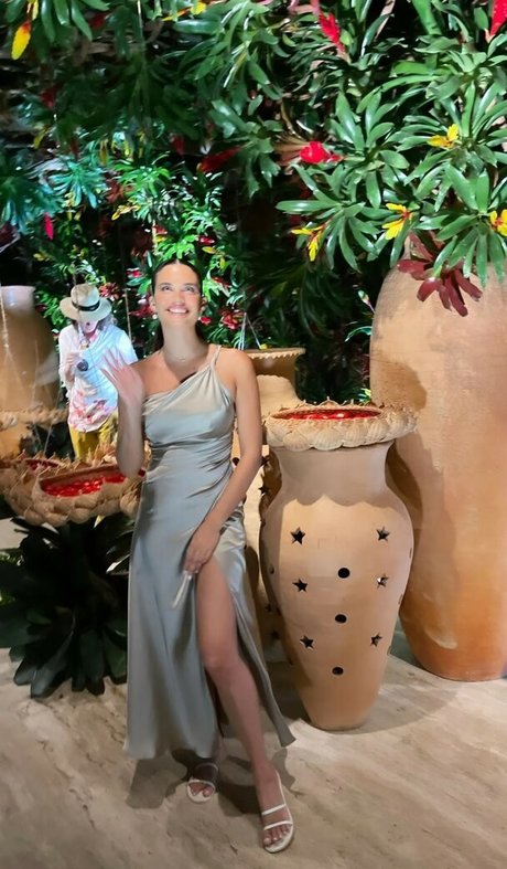 sarasampaio model hd photos