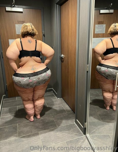 bigbootyasshley pornstar adult img