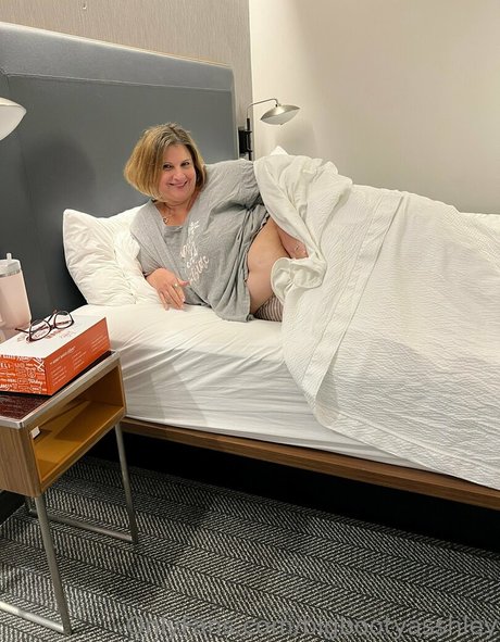 bigbootyasshley hot star image