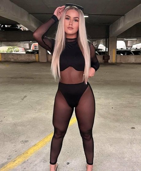 Peymoney model sex pic