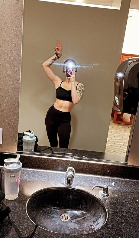 Eralia xxx model img