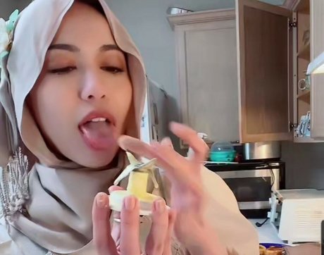 Notyourabg pornstar naked pic