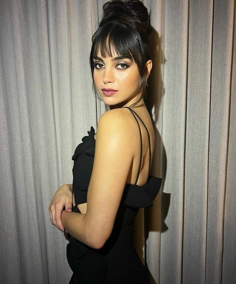 Melissa Barrera hd actress img