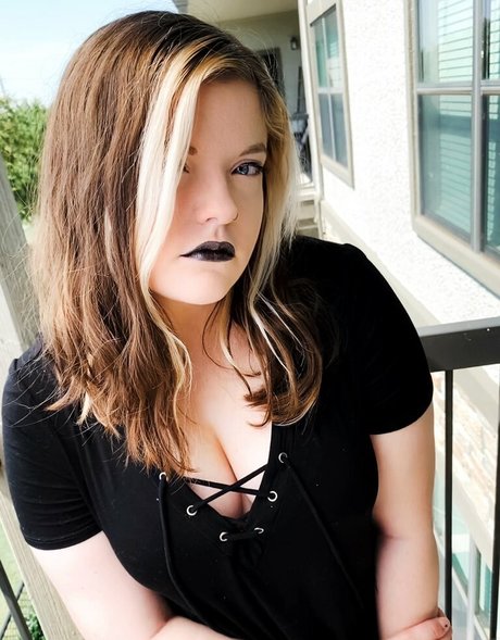 Meg Kaylee pornstar erotic pics