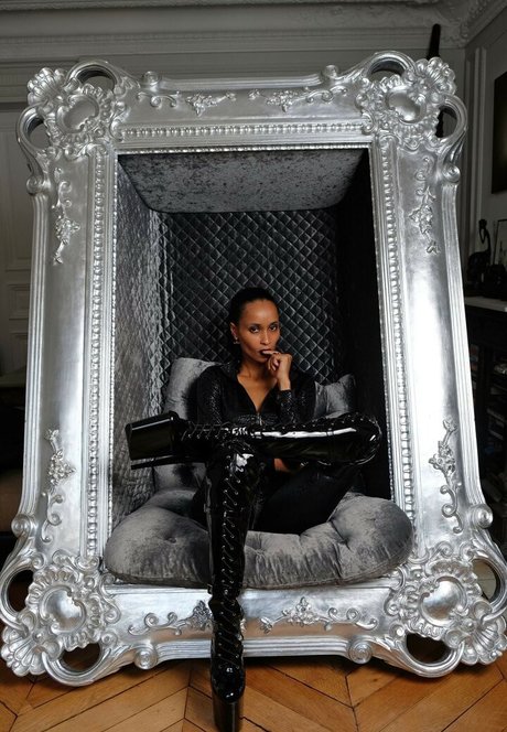 Adjouai nice pornstar pic