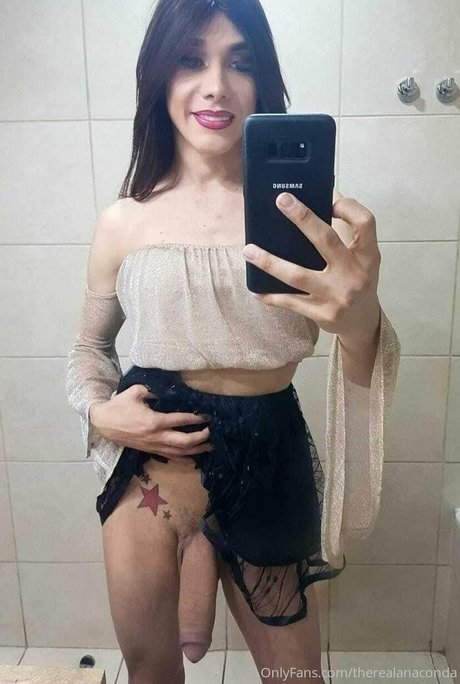 TheRealAnaconda xxx actress photo