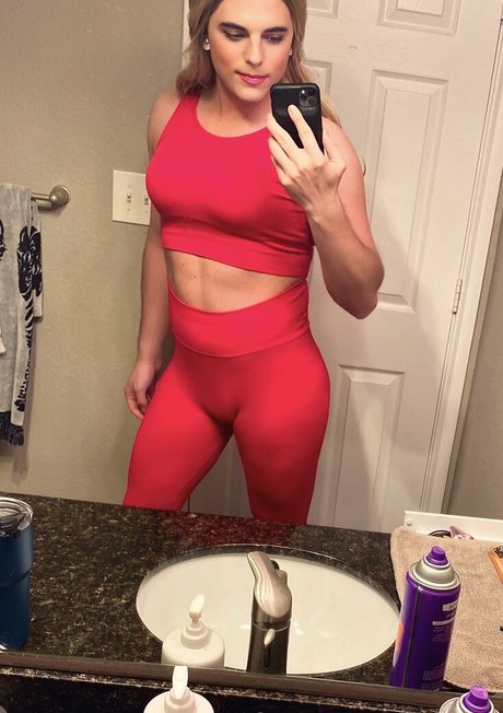 noellenights hd model image