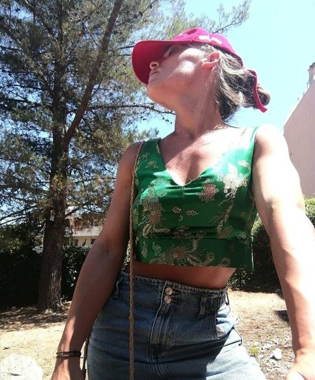 raissam93806993 erotic star image