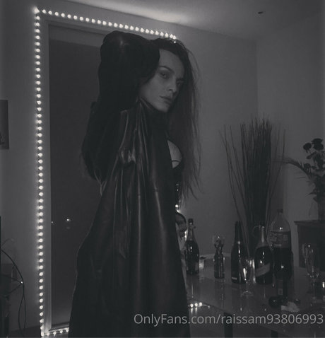 raissam93806993 naked star archive