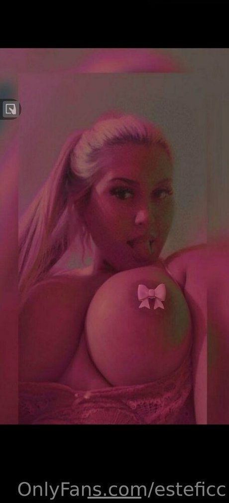 esteficc model erotic picture