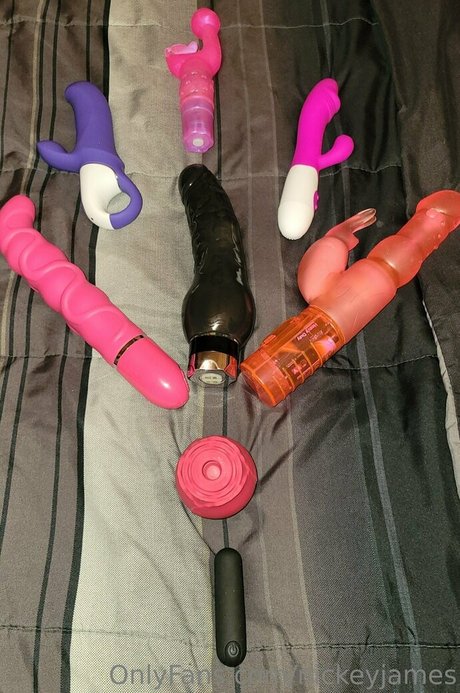 nickeyjames erotic pornstar image