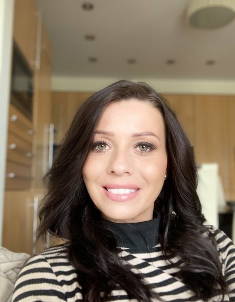 vickyloveporn pornstar art pics