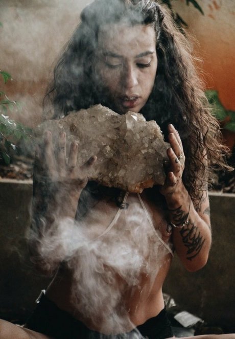 Bahsweet model best image