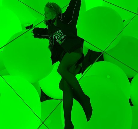 violapolt exclusive star photos