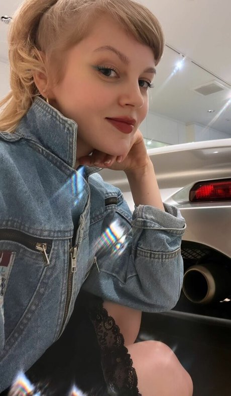 violapolt model hot photo