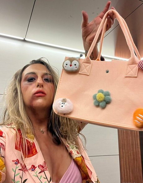 Lilbite model free pics