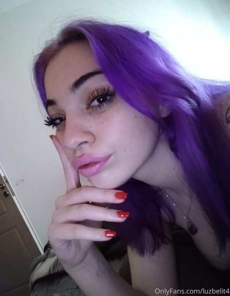 luzgoddes hot model photo