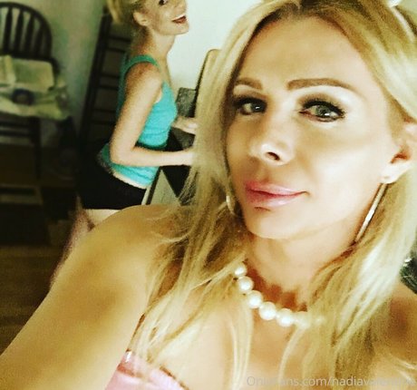 nadiavalentine naked actress pictures