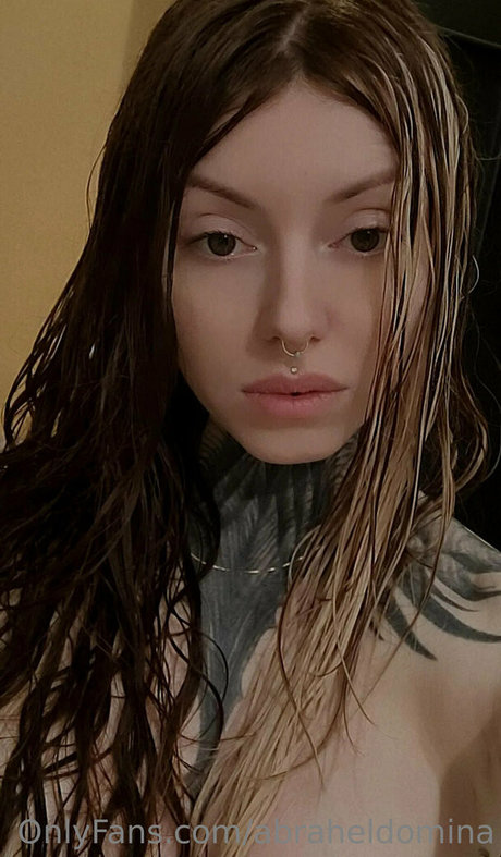 abraheldomina star naked photos