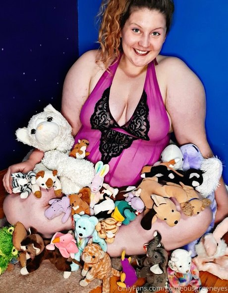 gorgeousgreeneyes erotic actress pics