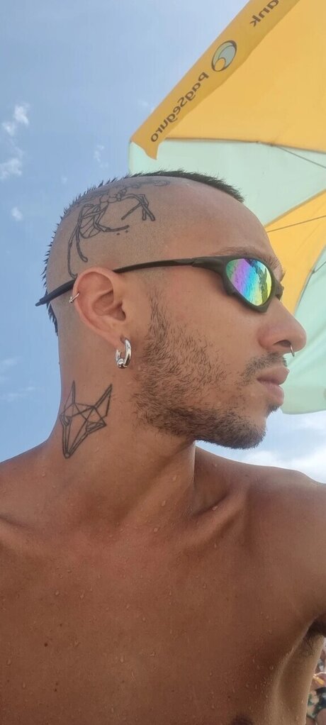 Paolo M_ star naked photos