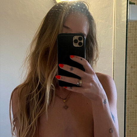 titssandtatss exclusive star pictures