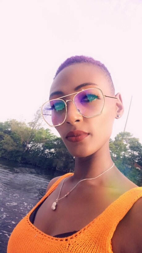 Slim Goodness nudes actress photos