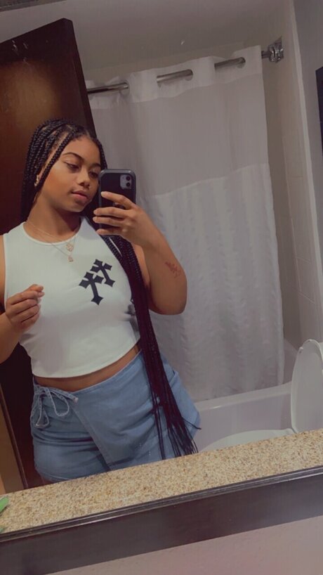 UNIQUE_ sexy model picture