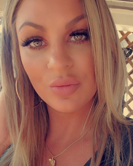 Ice Queen_ nudes star picture