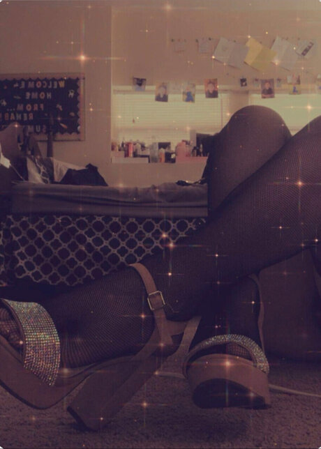 Brooke_ model pornographic photo