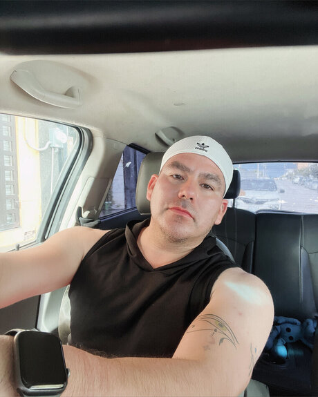 S A M U nudes model photos