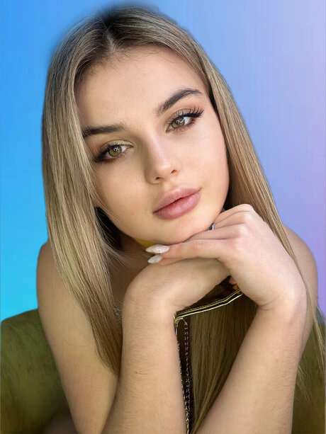 Renata Moun hot actress pictures