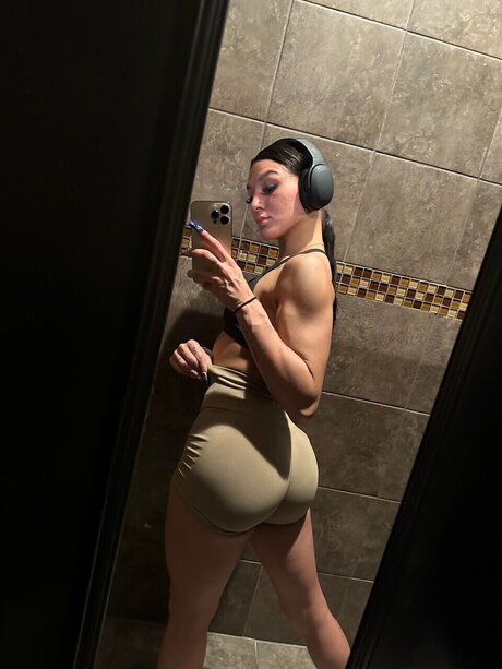 Ash Love pornstar beautiful galleries