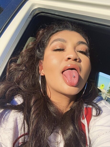 HokuBby model pornographic photo