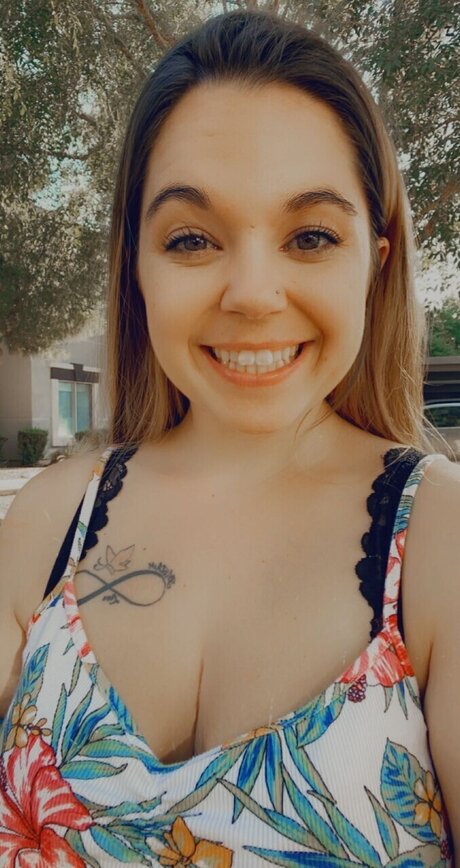 Milkeyyyy Mommy high quality actress img