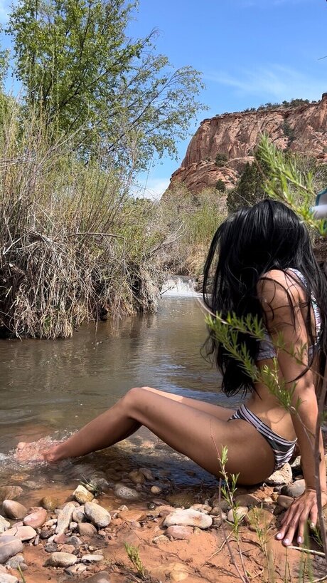 SweetLatina nudes star photo