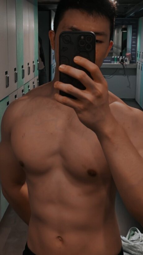 ed15261537 free model photo