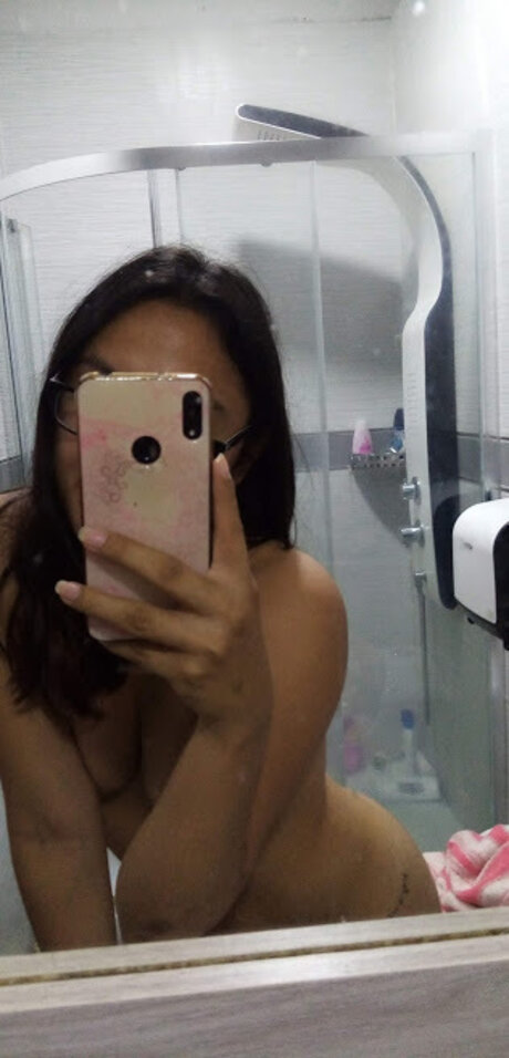 G nesis_ pornstar nude picture