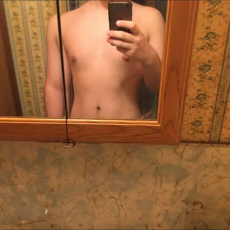 NickD10 model nude photos