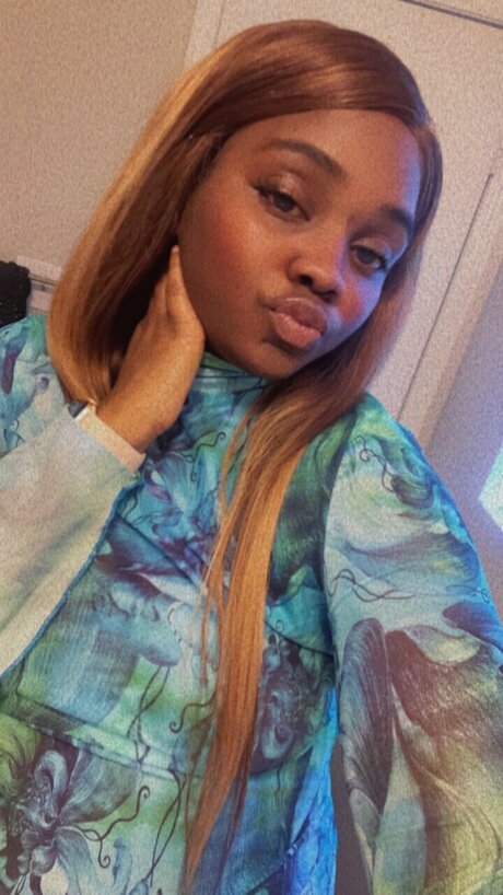 CakedUpCaela pretty pornstar picture