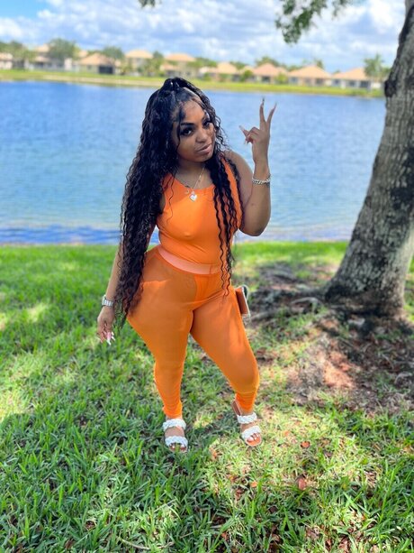 Darealtinkmonroe erotic model photos